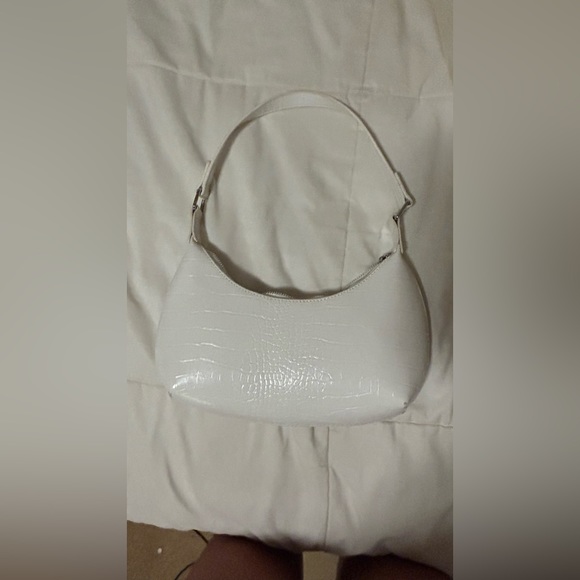 White small purse - Picture 2 of 2